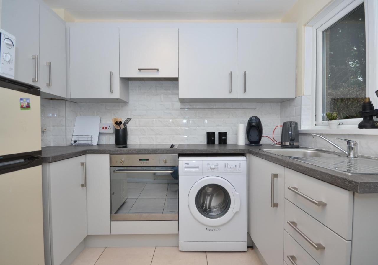 Bright Stylish 2 Bedroom Garden Apartment South Belfast Close To Everything Eksteriør bilde